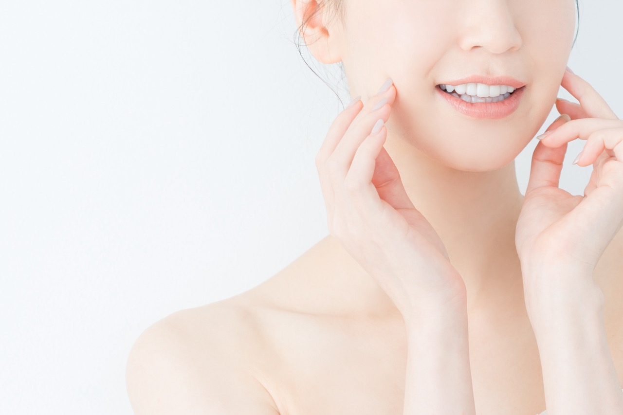 ゴルゴラインヒアルロン酸注入なら レナトゥスクリニック 6 ヒアルロン酸注入(ほうれい線ヒアルロン酸・リフトアップヒアルロン酸)