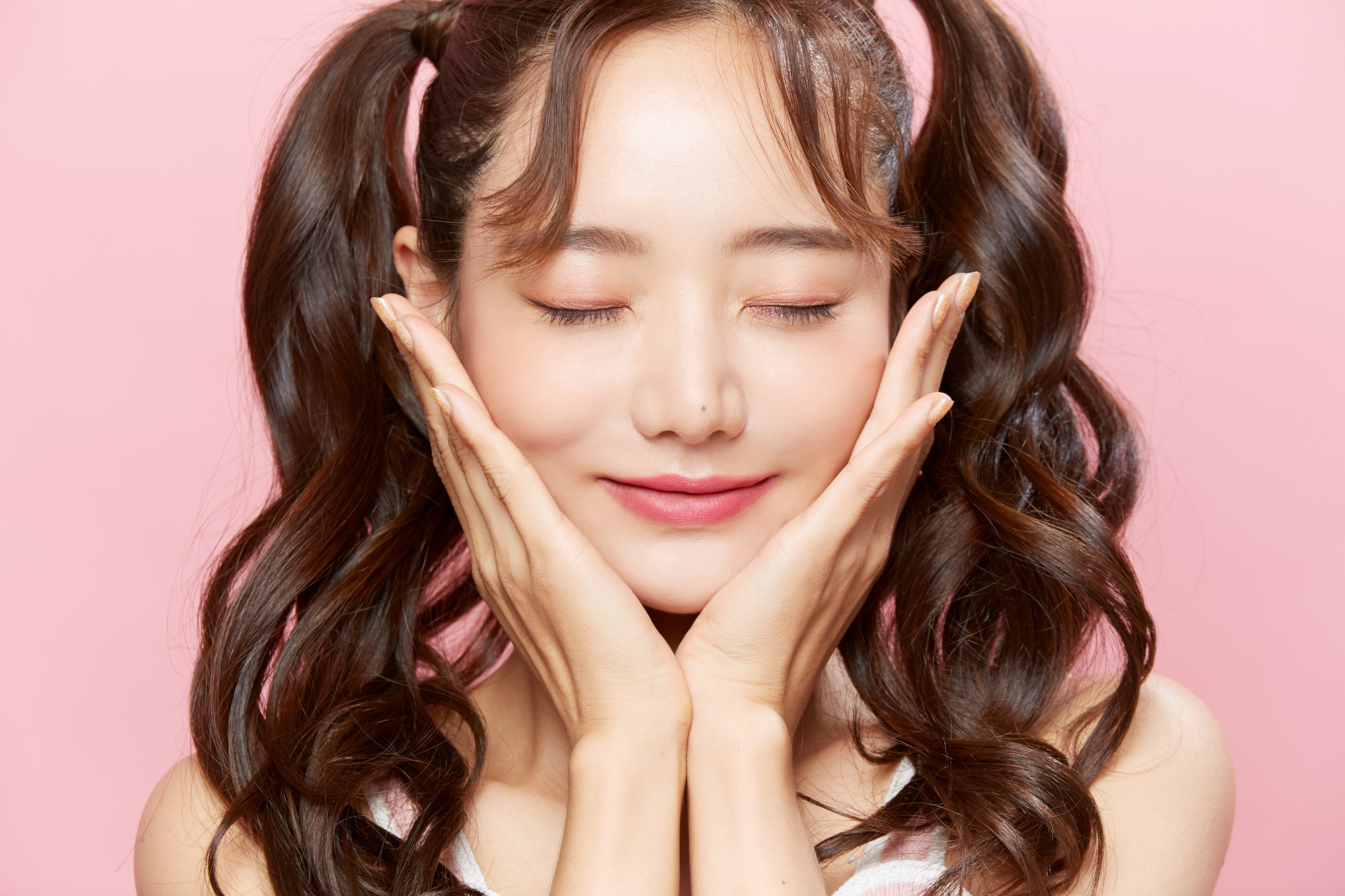 ED治療|バイアグラ・シアリス・レビトラ 4 美容医療女性